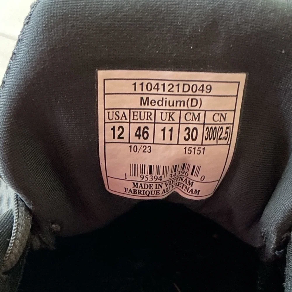 Brooks Trace 3 Mens Grey Black Running Shoes 1104121D049 Size 12 Medium D